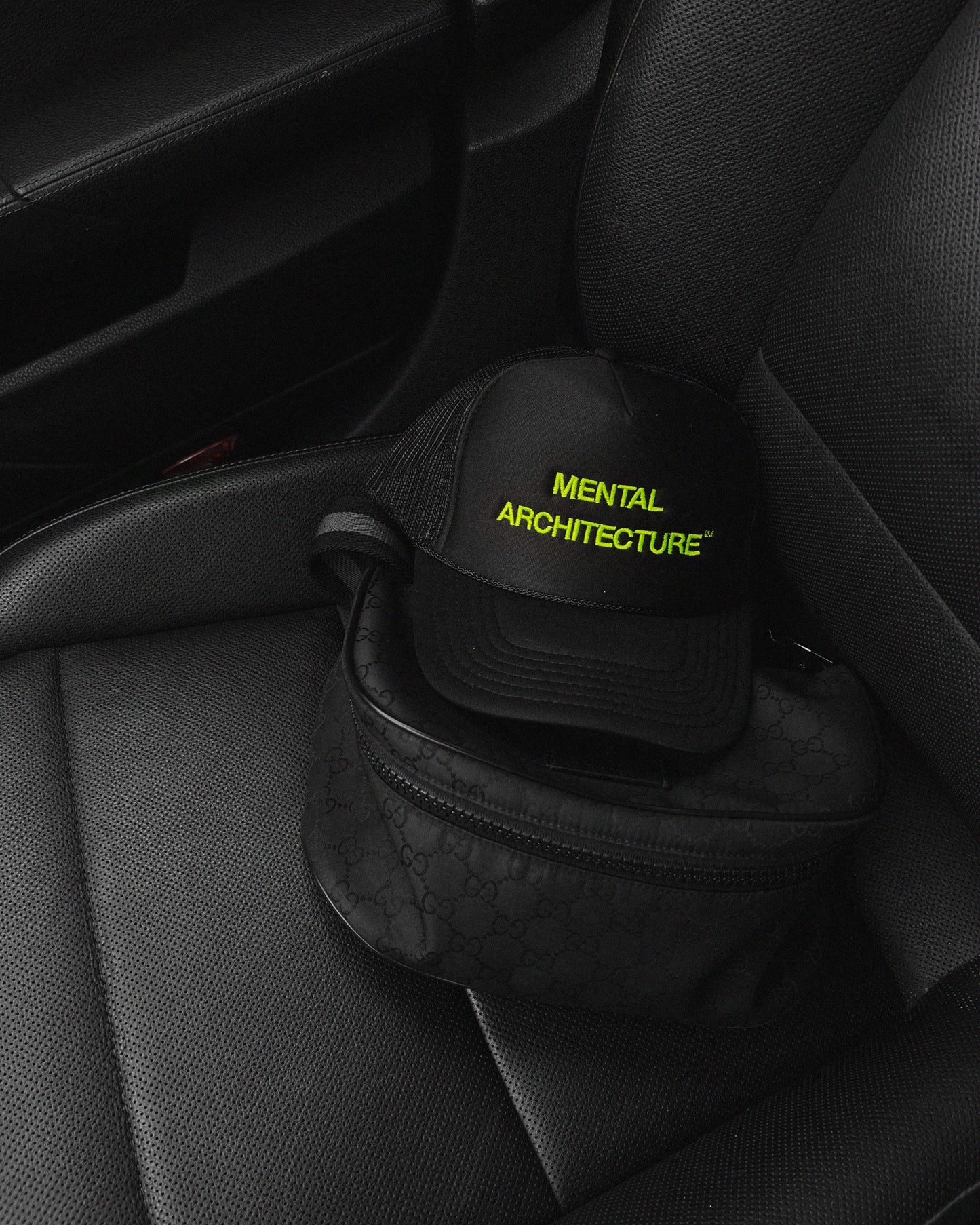 SS25 FRIENDS & FAMILY HAT