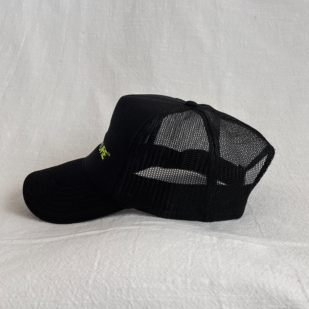 FRIENDS & FAMILY HAT